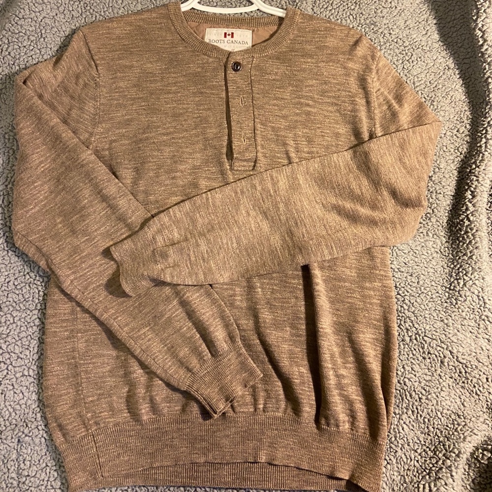 Men’s Roots Long Sleeve Sweater